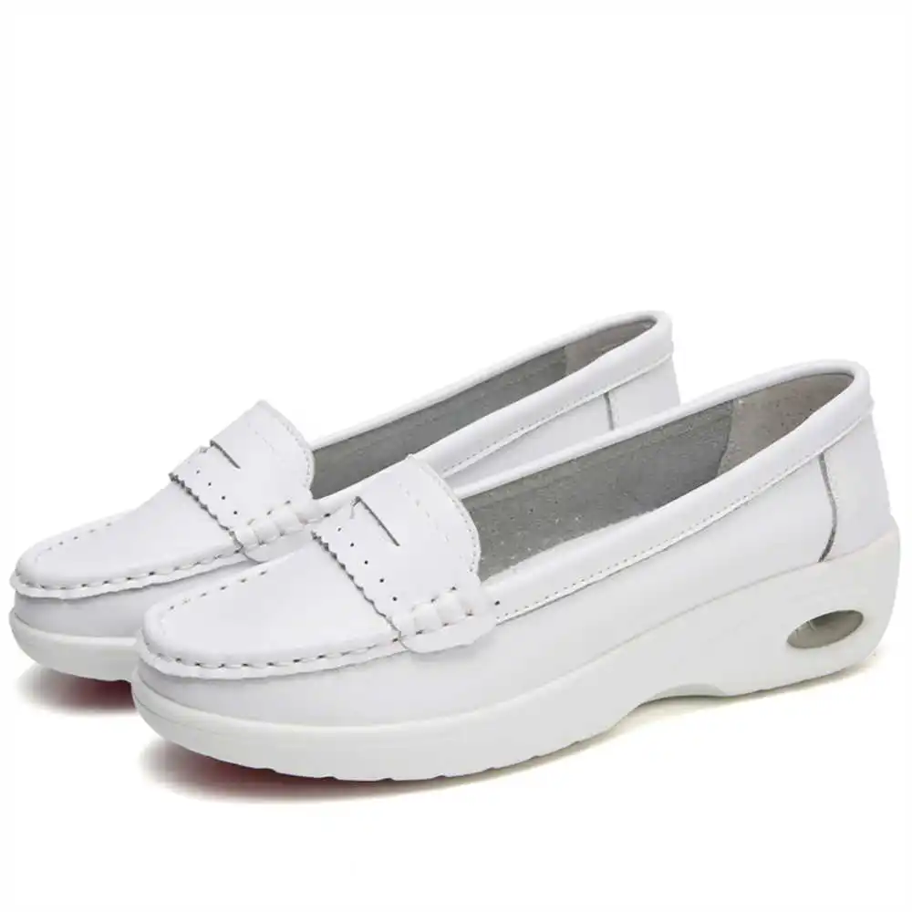 Thick Sole Slipon White Traine - Useful Tech Accessories Gifts For Husband recensie en prijs