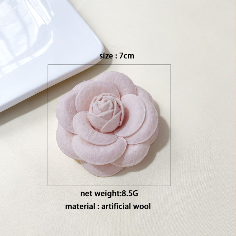 Fabric Camellia Brooch High-en - Hi Tech Accessories recensie en prijs