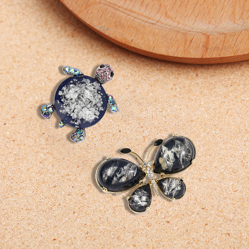 Insect style gemstone brooch,  - Hi Tech Accessories recensie en prijs